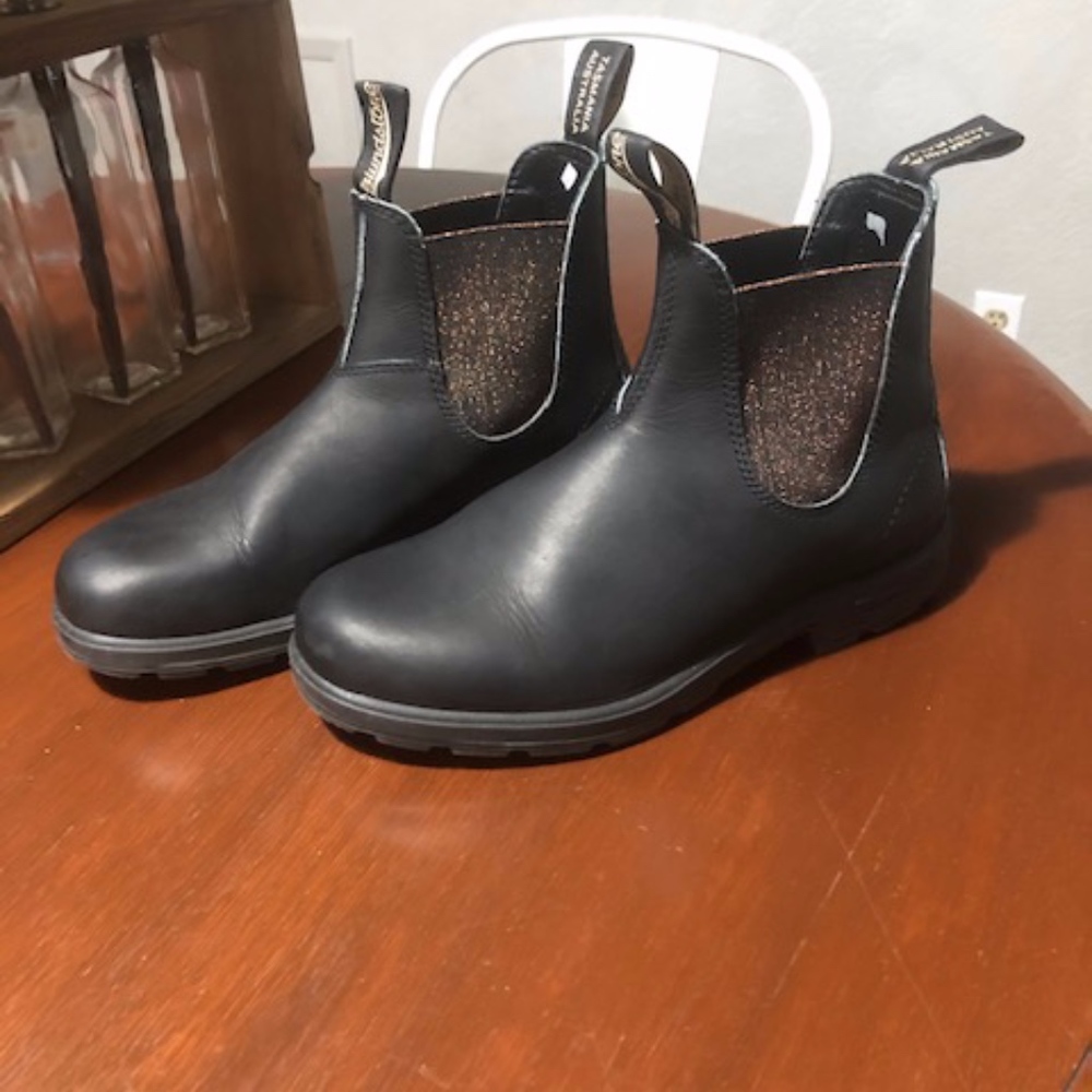 Blundstone 500 black w/ bronze sparkle size 9/AU6